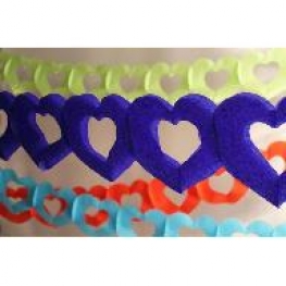 Guirlande de coeurs �vid� en papier