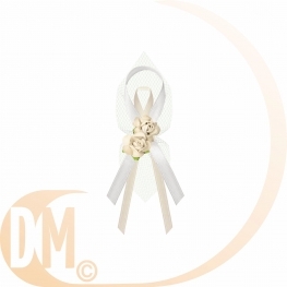 Boutonni�re avec roses par 6