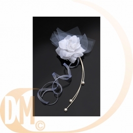 Rose blanche pour voiture de mariage